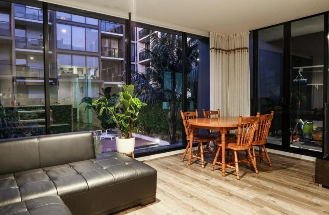 Easy Living One Bedder Gem Apartment Melbourne Ngoại thất bức ảnh